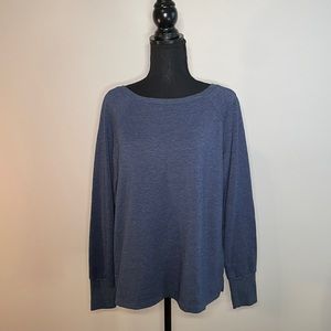Navy blue long sleeve shirt from the brand Stars Above in a size medium.